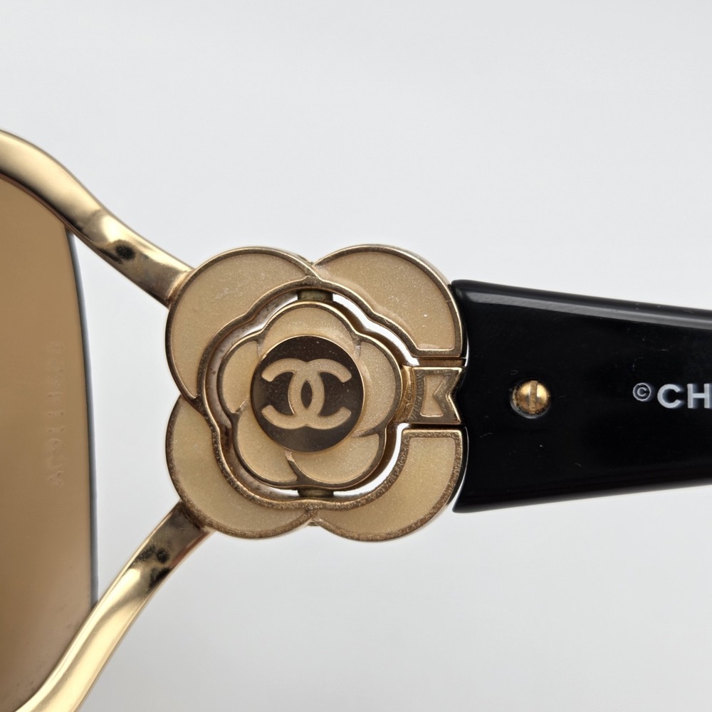 Vintage Chanel Camellia Gold Wrap Sunglasses 4164-B C.125/6H Authenticated - Picture 6 of 11